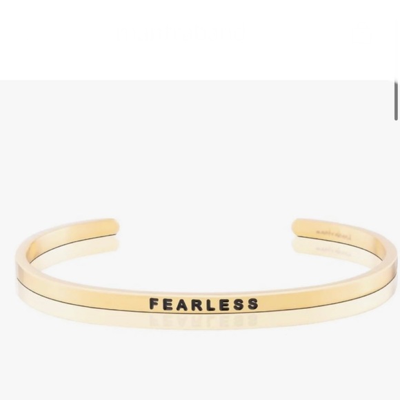 New! MantraBand “Fearless” 18K Gold Plated Bracelet Cuff✨One Size - Picture 7 of 8